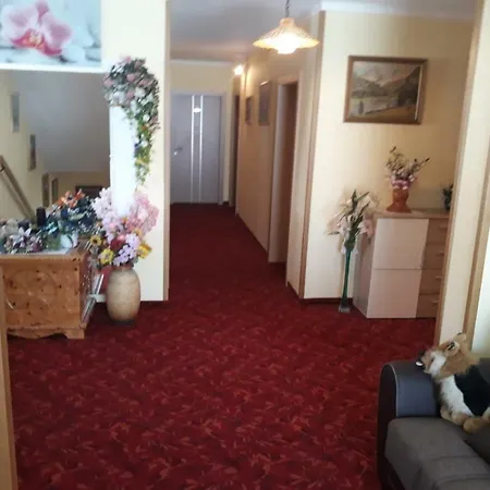 Gastehaus Raab B&B